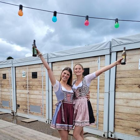 Oktoberfest Wiesn Camp Lodge Мюнхен Экстерьер фото