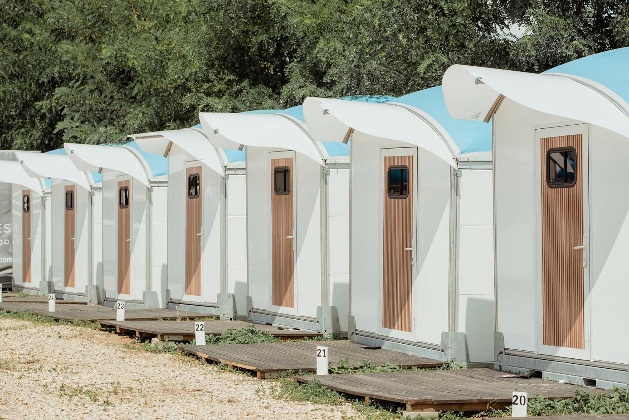 Oktoberfest Wiesn Camp Lodge Мюнхен Экстерьер фото